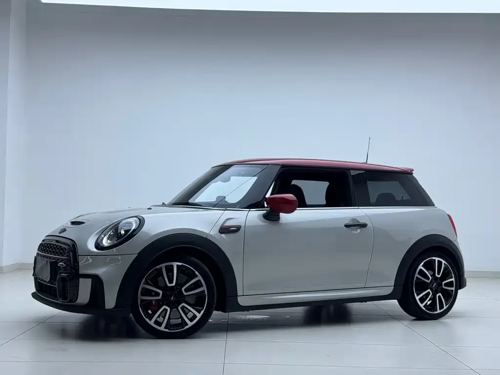 MINI JCW (John Cooper Works)