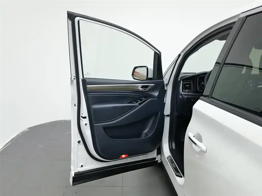 GAC Motor Trumpchi M8 — фото 2