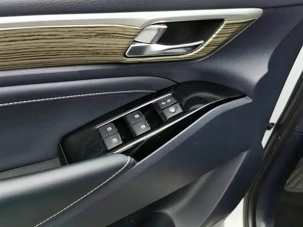 GAC Motor Trumpchi M8 — фото 7