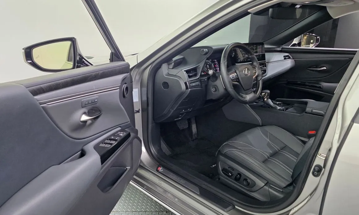 Lexus ES 2026 из KR, фото 6