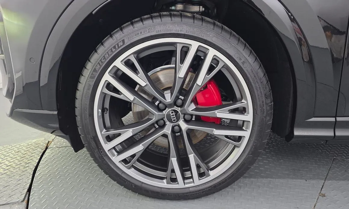 Audi Q5 2025 из KR, фото 7