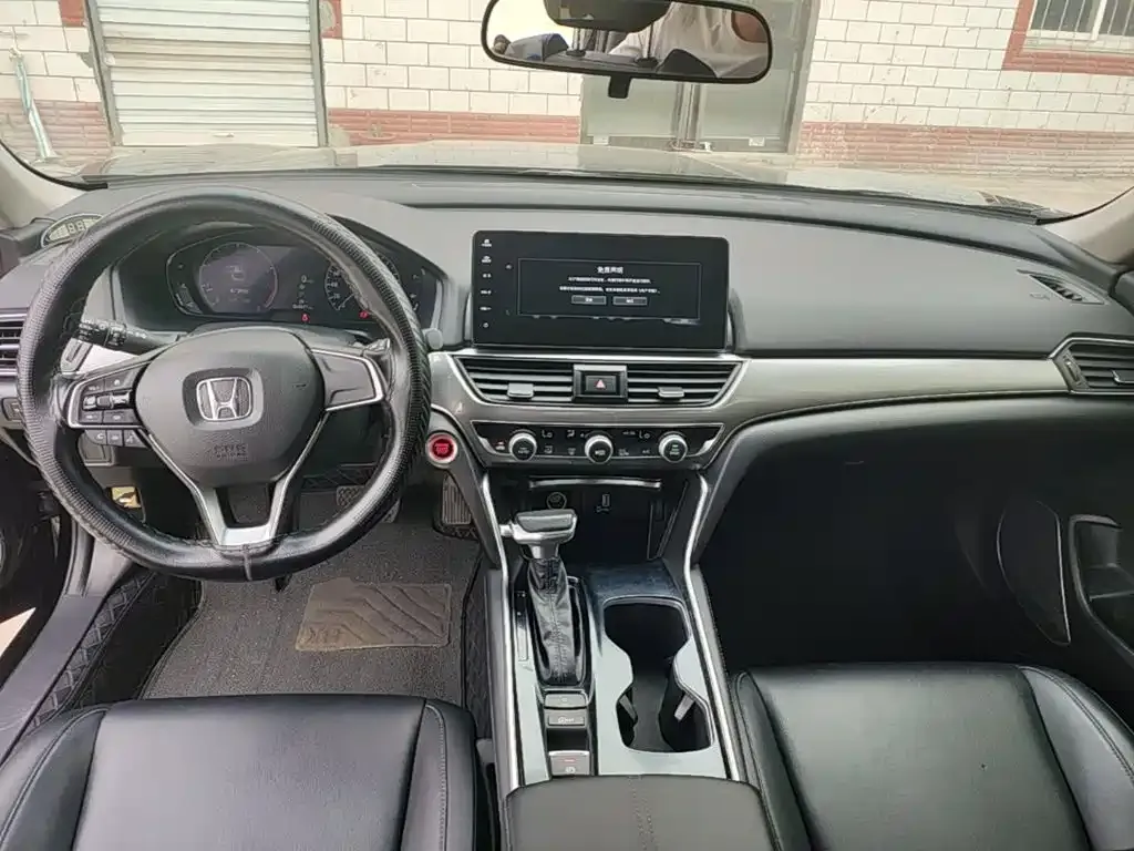 Honda Accord — фото 4
