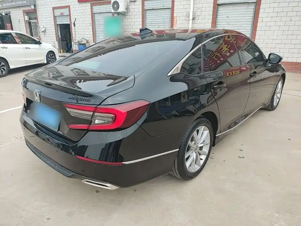 Honda Accord — фото 5