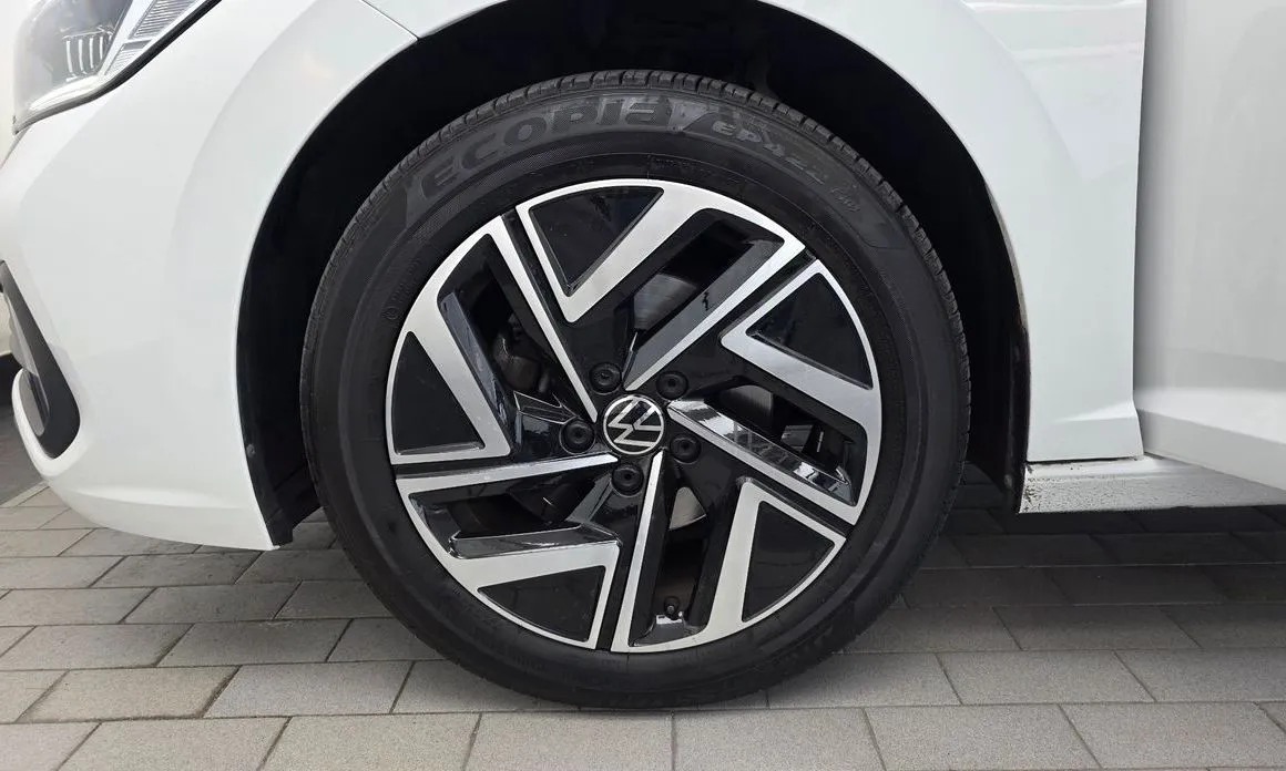 Volkswagen Jetta 2023 из KR, фото 2