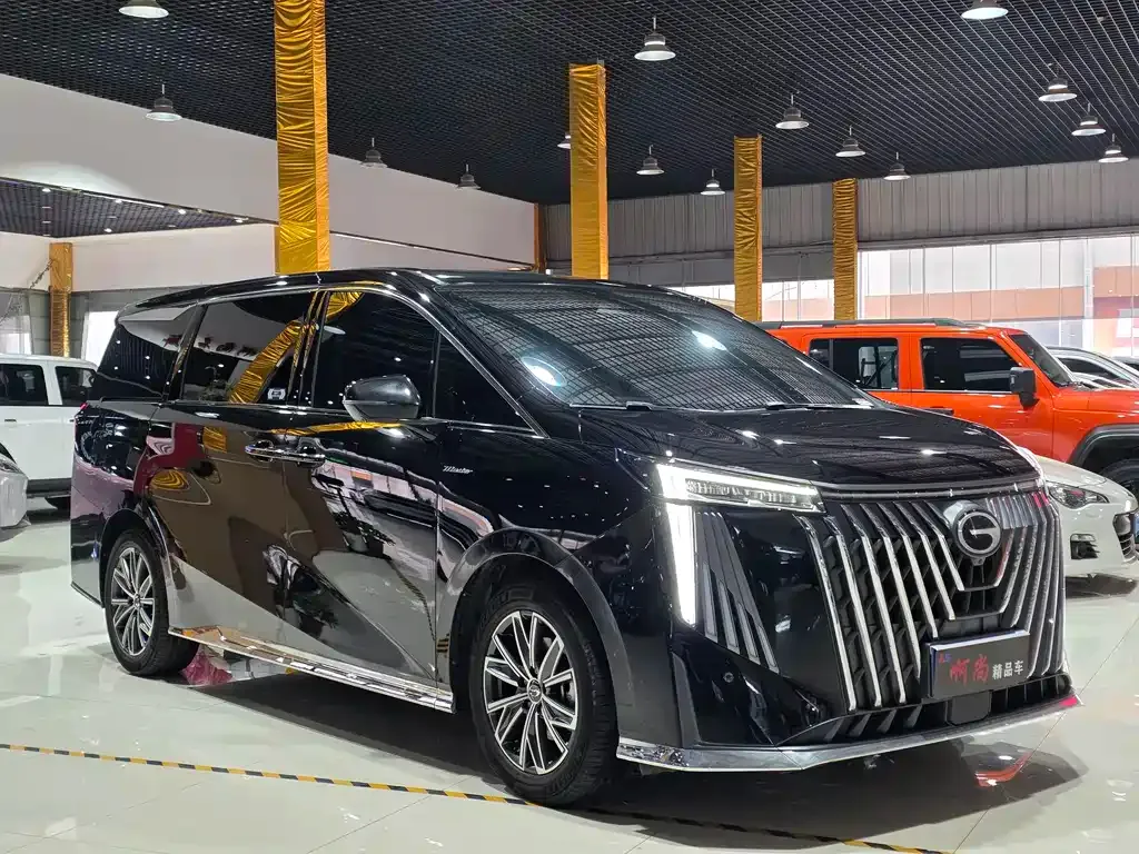 GAC Motor Trumpchi M8 — фото 1