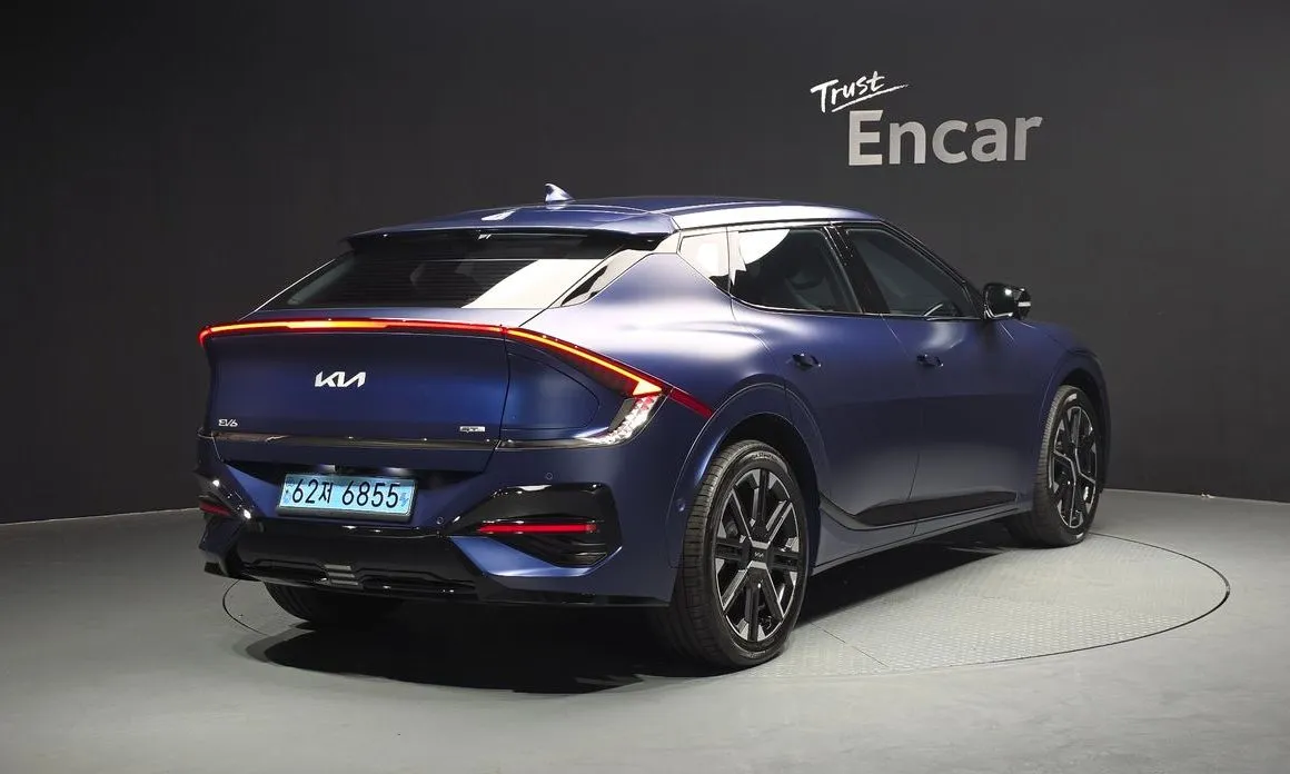 Kia EV6 — фото 6
