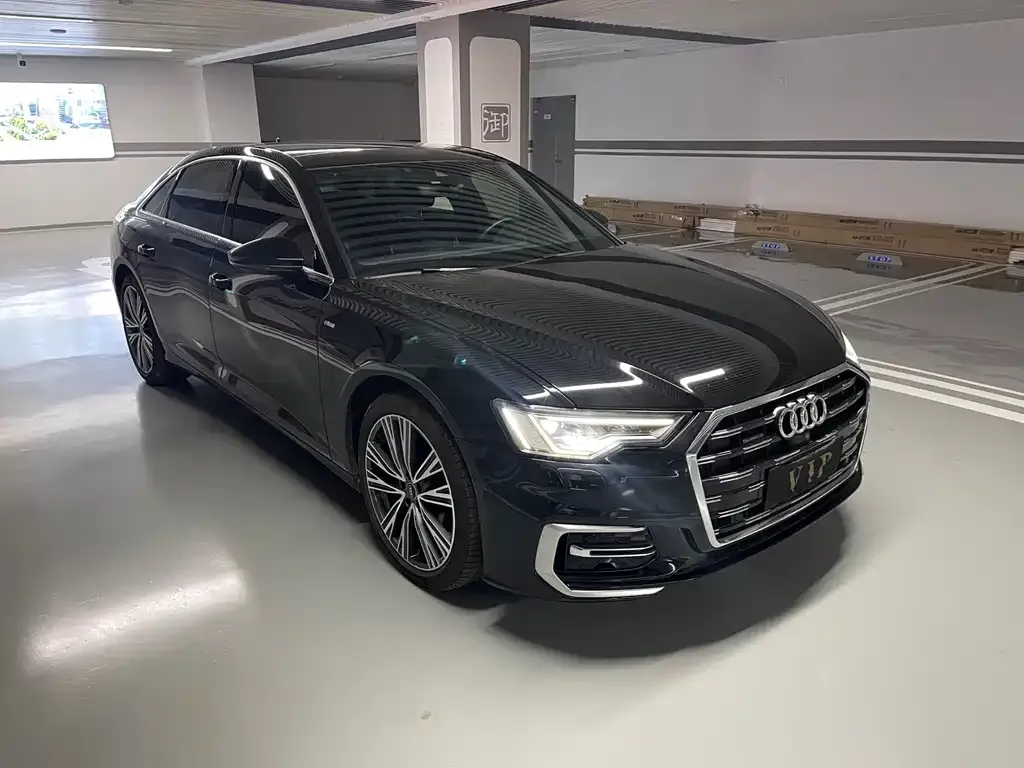 Audi A6L — фото 10
