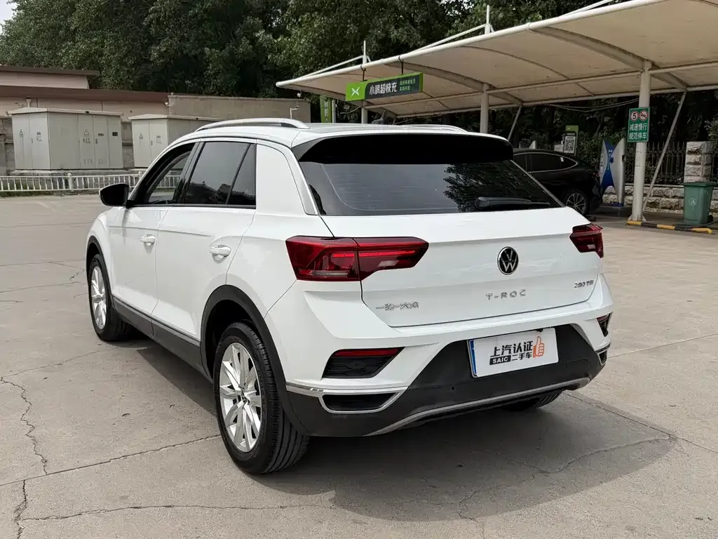 Volkswagen T-Roc — фото 3