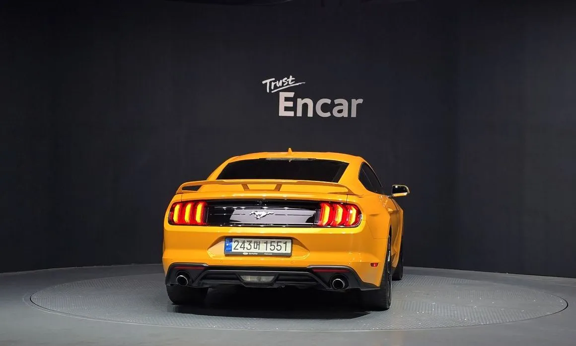 Ford Mustang 2022 из KR, фото 2