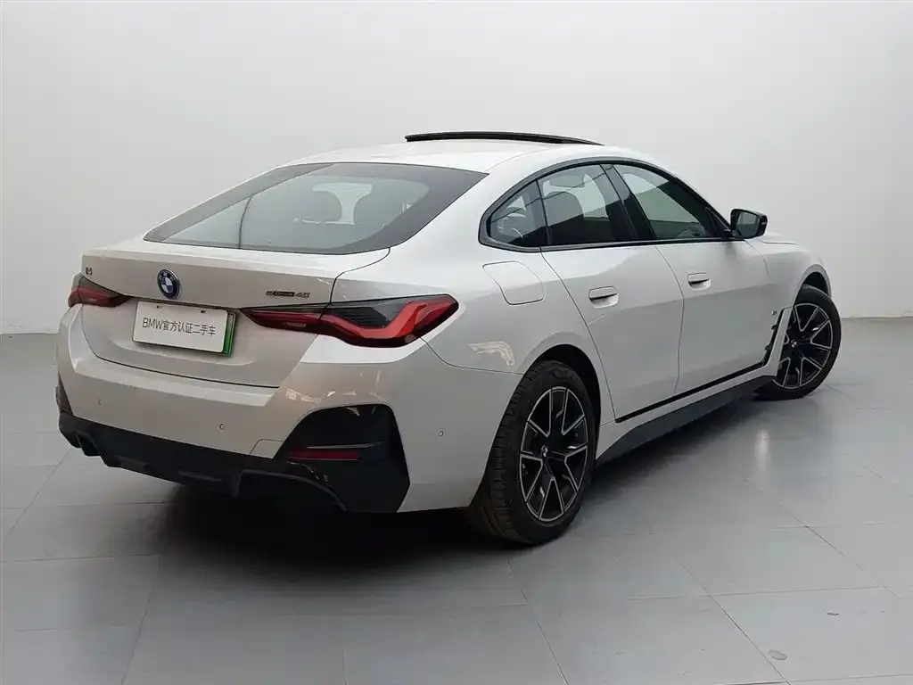 BMW i4 2025 из CN, фото 3