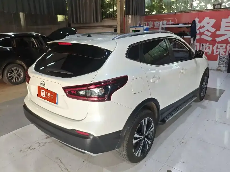 Nissan Qashqai — фото 6