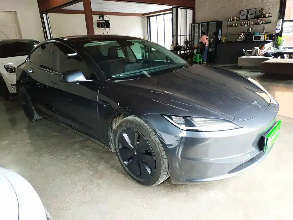 Tesla Model 3 — фото 6