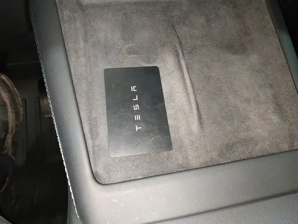 Tesla Model 3 — фото 2