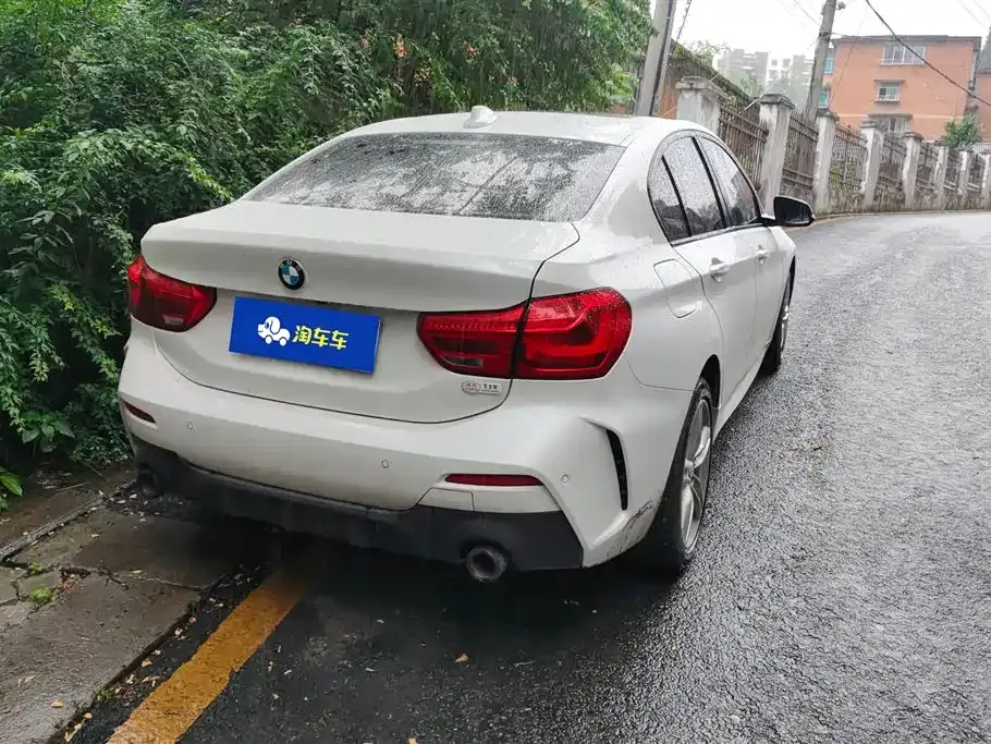 BMW 1 Series 2021 из CN, фото 3