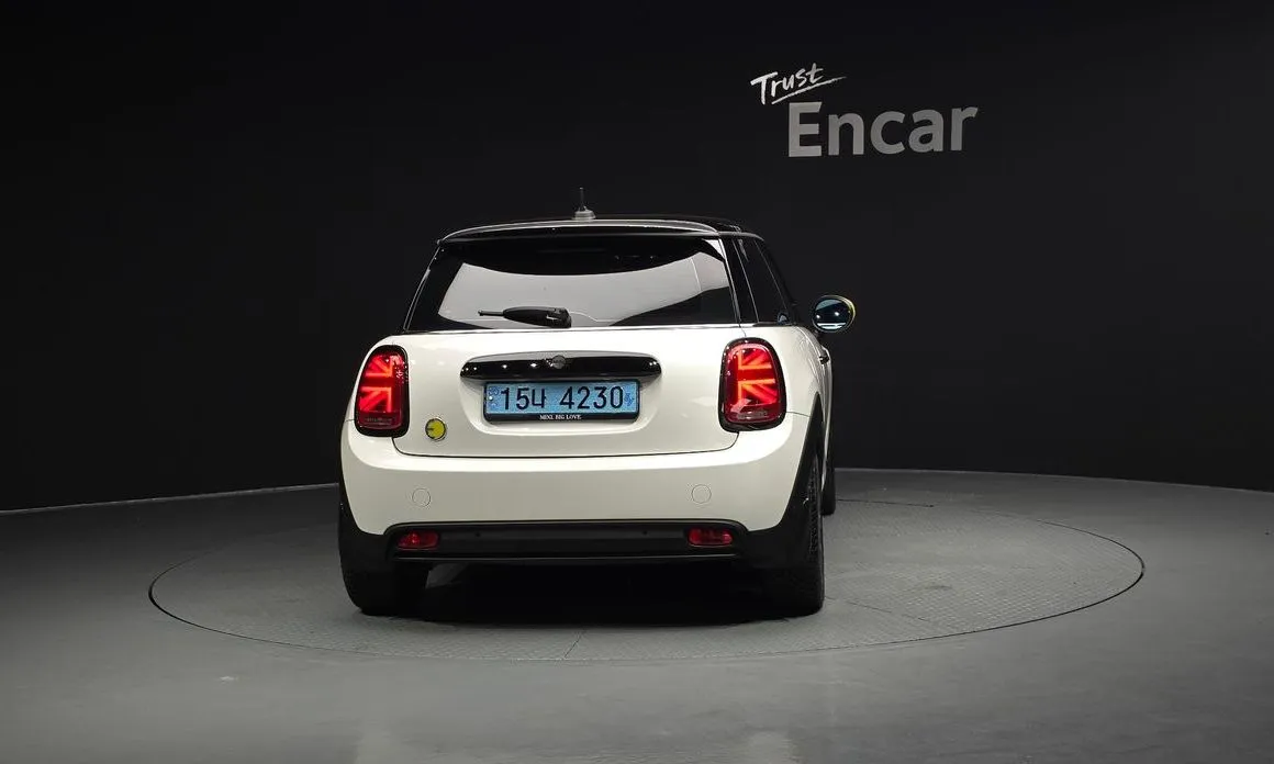 Mini Cooper 2024 из KR, фото 2