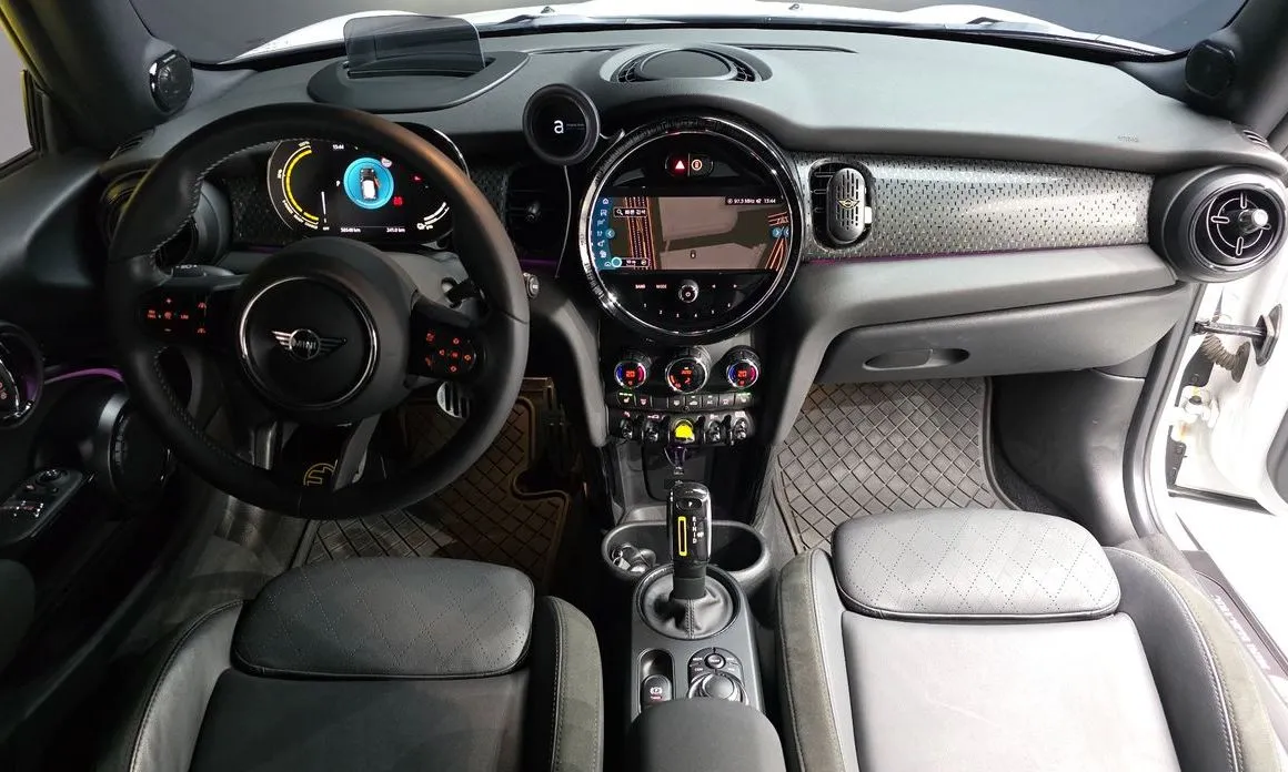 Mini Cooper 2024 из KR, фото 8