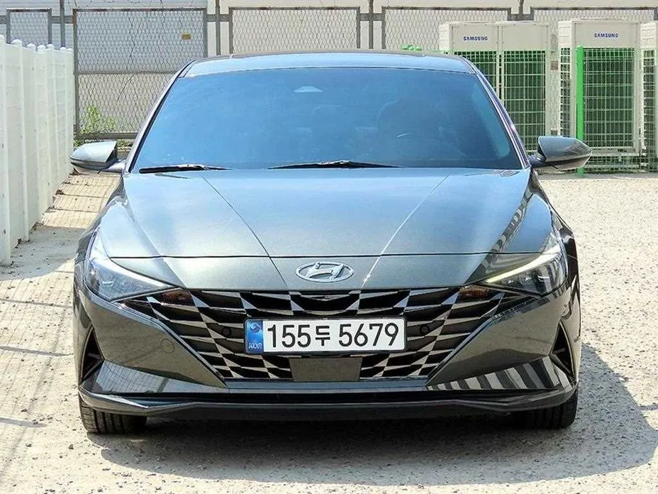 Hyundai AVANTE — фото 1