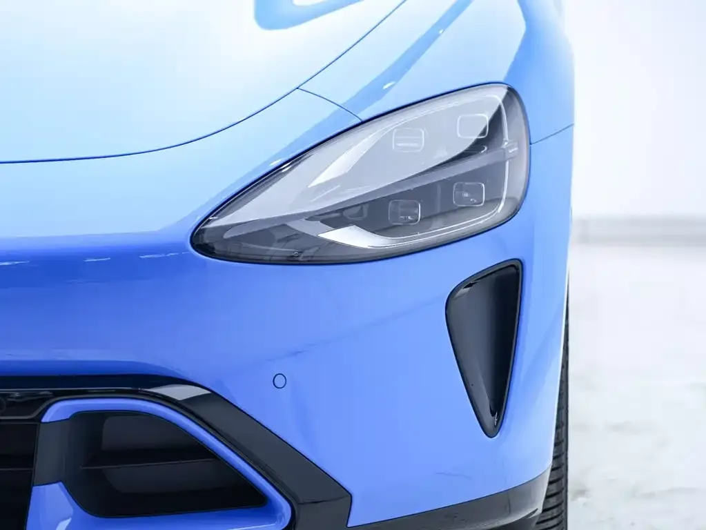 Xiaomi SU7 — фото 5