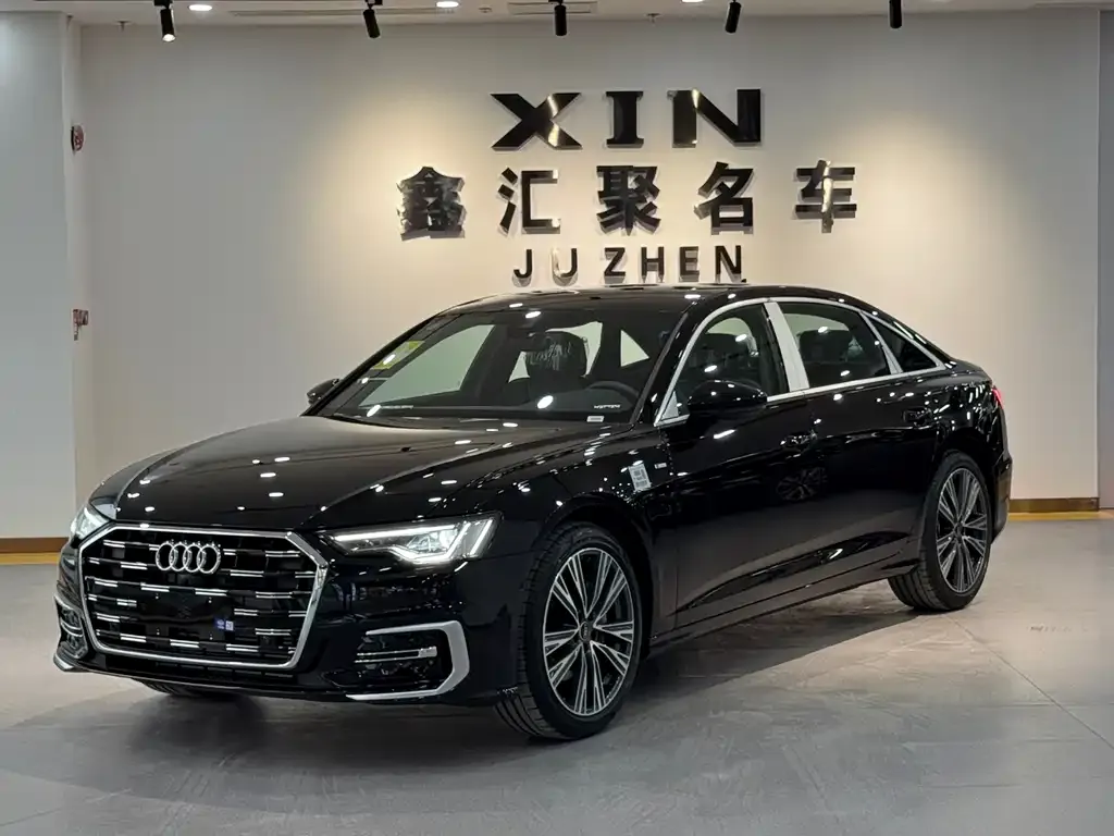 Audi A6L — фото 1