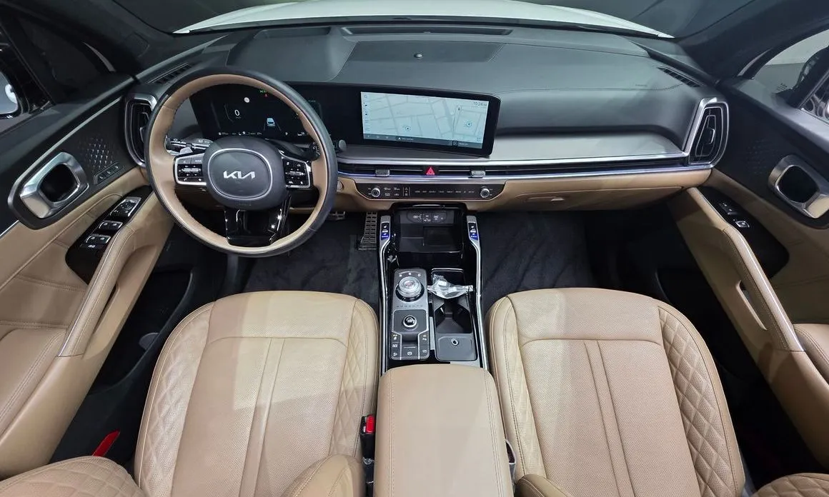Kia Sorento — фото 9