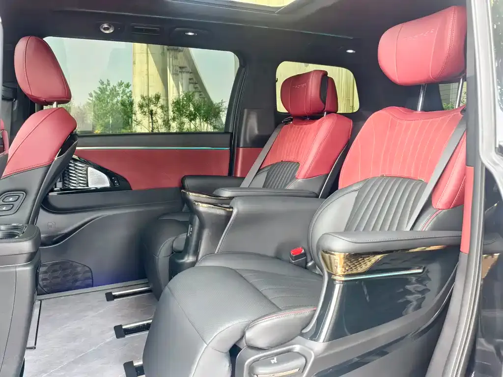GAC Motor Trumpchi M8 — фото 6