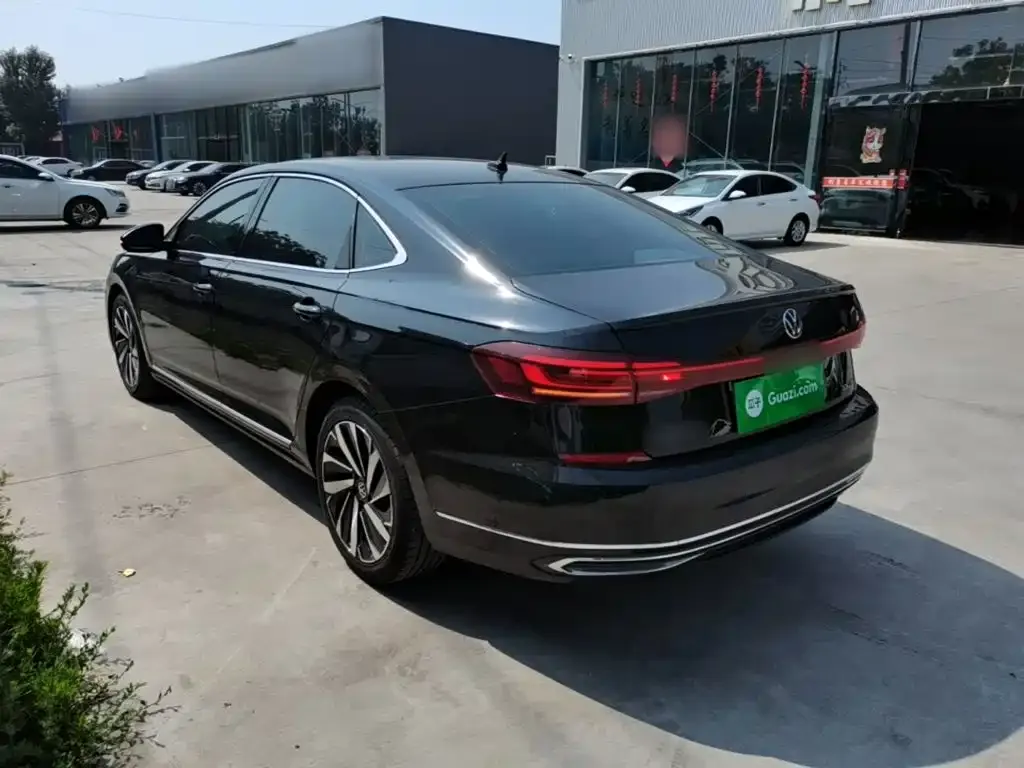 Volkswagen Passat — фото 3