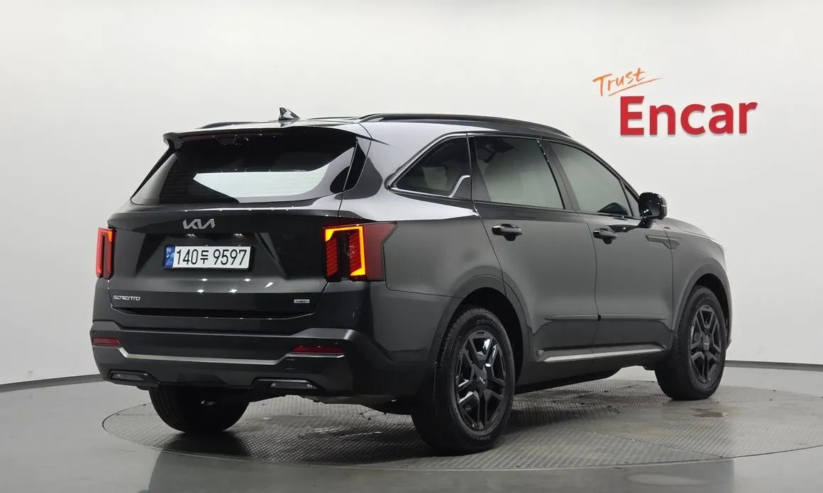 Kia Sorento — фото 7