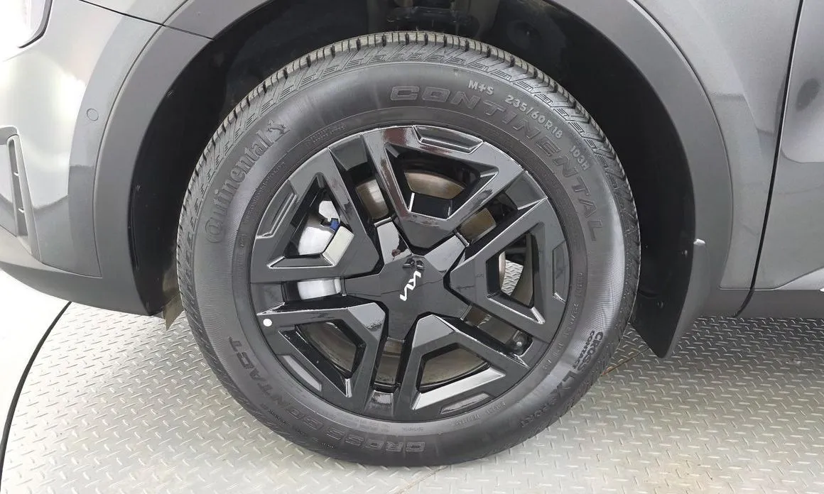 Kia Sorento — фото 4
