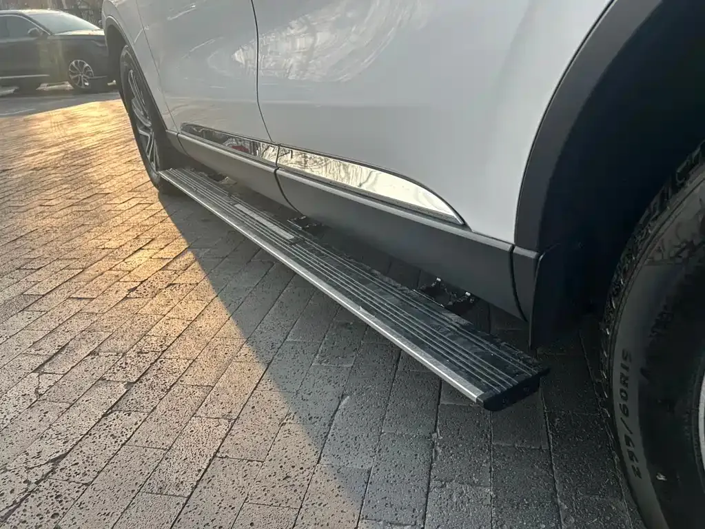 Lincoln Aviator — фото 10