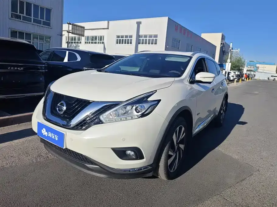 Nissan Murano — фото 1