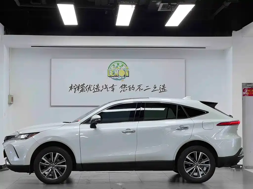 Toyota Harrier 2022 из CN, фото 4