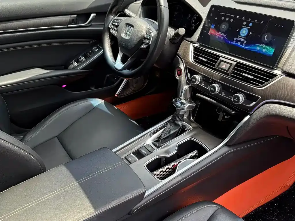 Honda Accord — фото 5