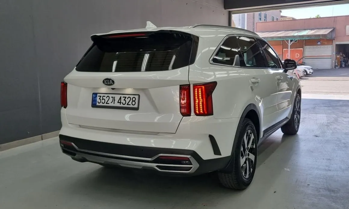 Kia Sorento — фото 5