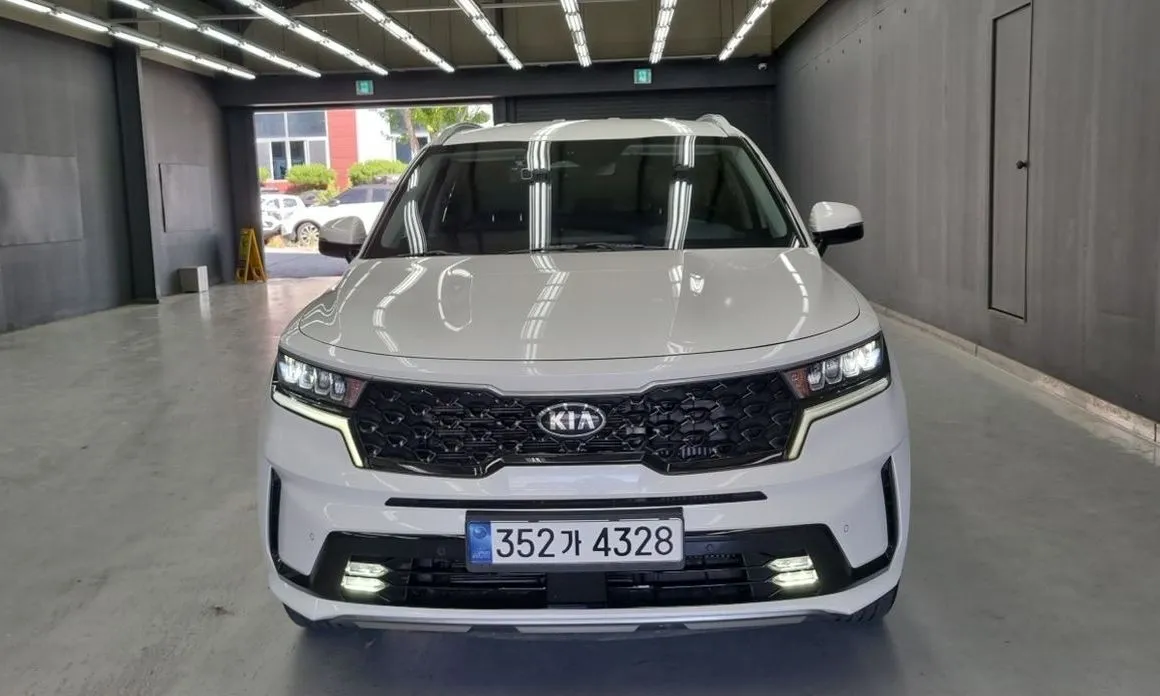 Kia Sorento — фото 6