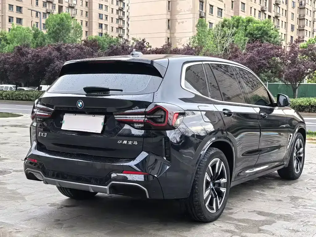 BMW iX3 2024 из CN, фото 8