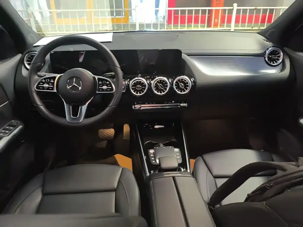 Mercedes-Benz GLA — фото 9