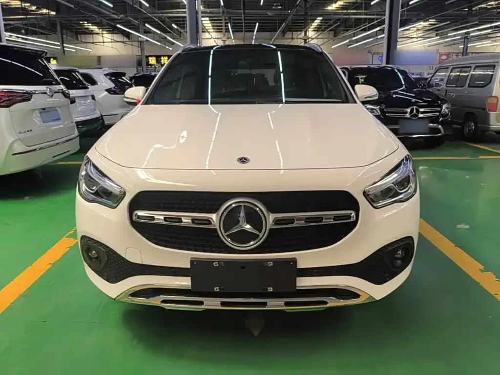 Mercedes-Benz GLA — фото 8