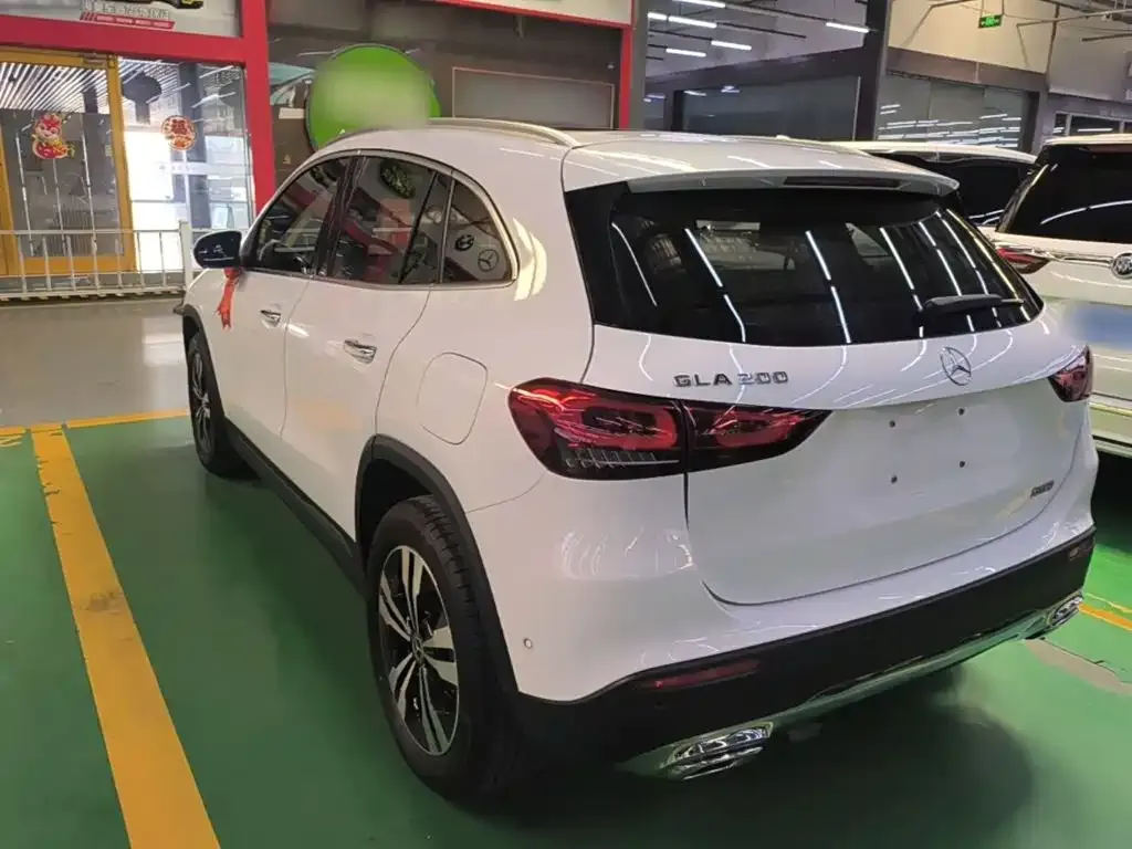 Mercedes-Benz GLA — фото 7