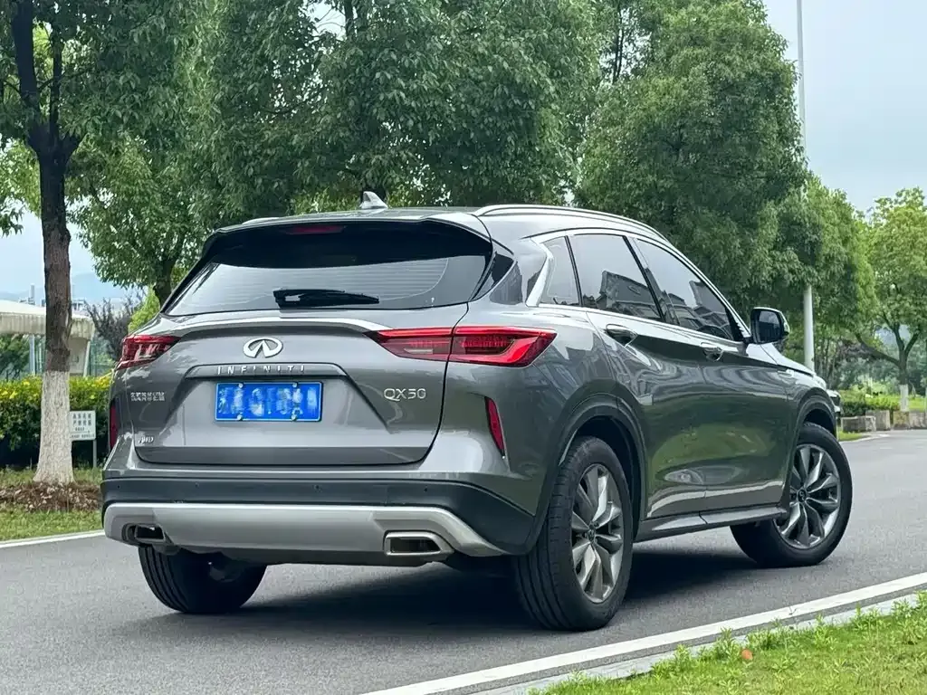 Infiniti QX50 2021 из CN, фото 4