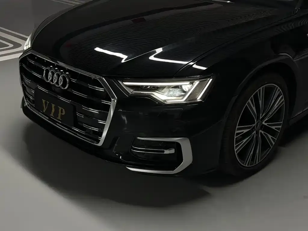 Audi A6L — фото 2