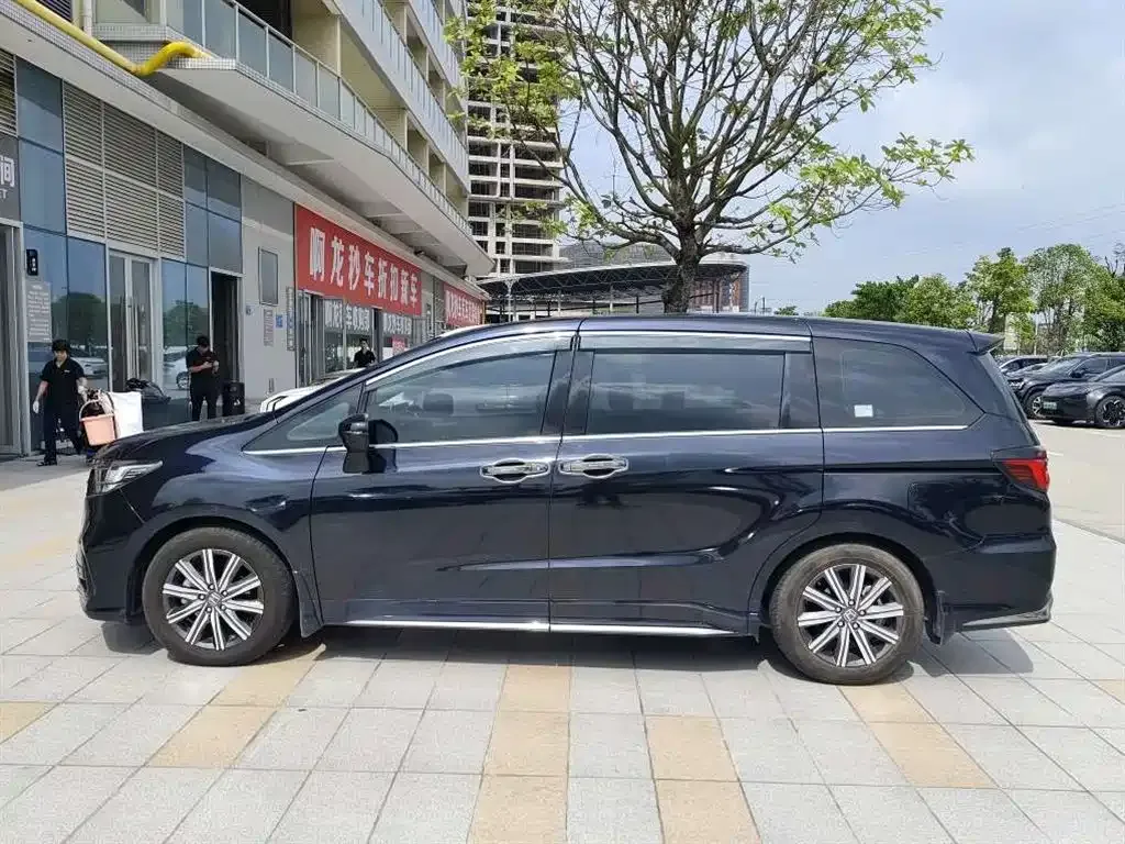 Honda Odyssey — фото 9