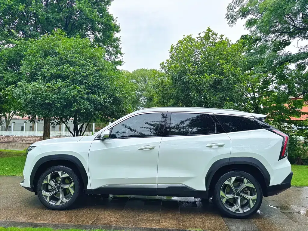 Geely Boyue L 2023 из CN, фото 5