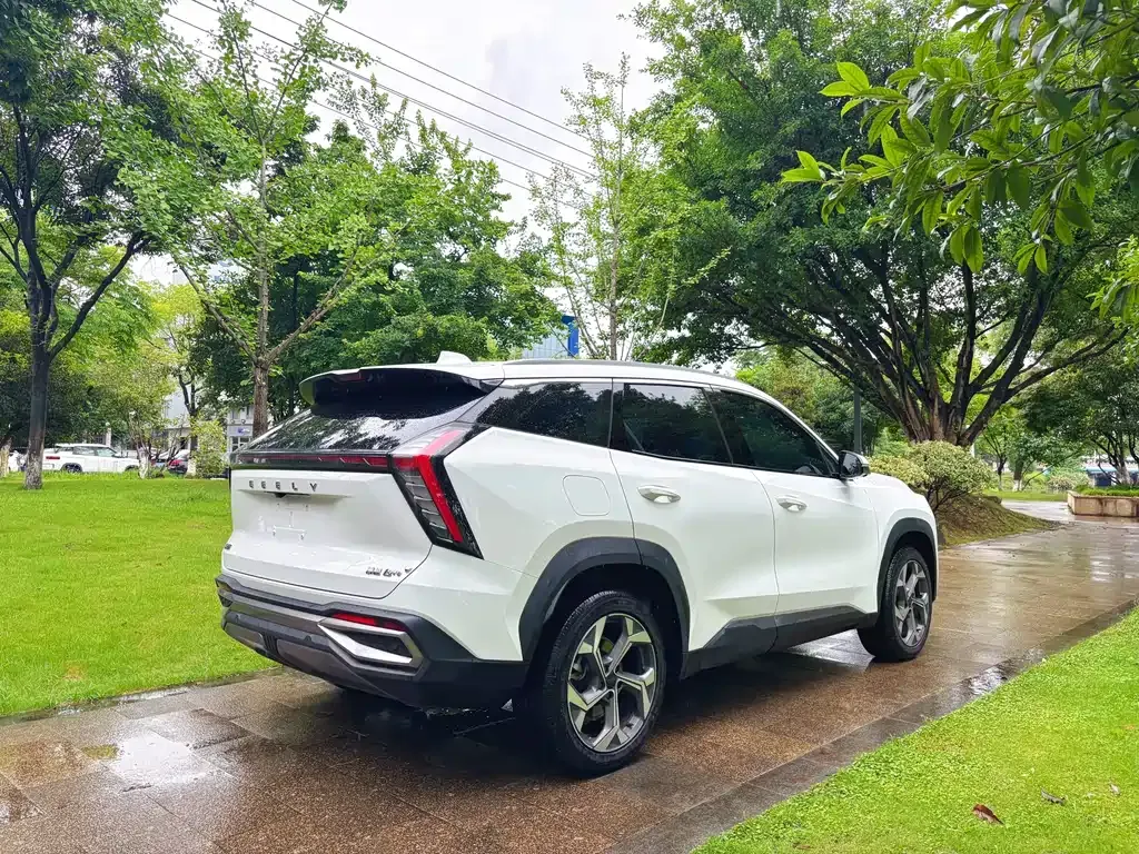 Geely Boyue L 2023 из CN, фото 4