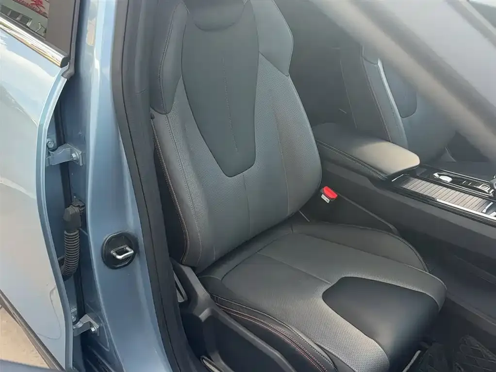 Geely Boyue 2024 из CN, фото 3