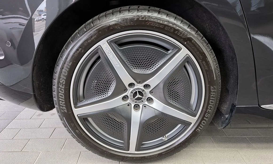 Mercedes-Benz EQE 2023 из KR, фото 10