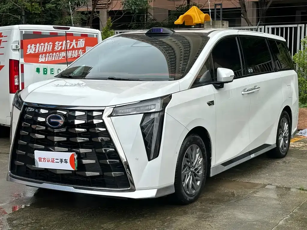 GAC Motor Trumpchi M8 — фото 1
