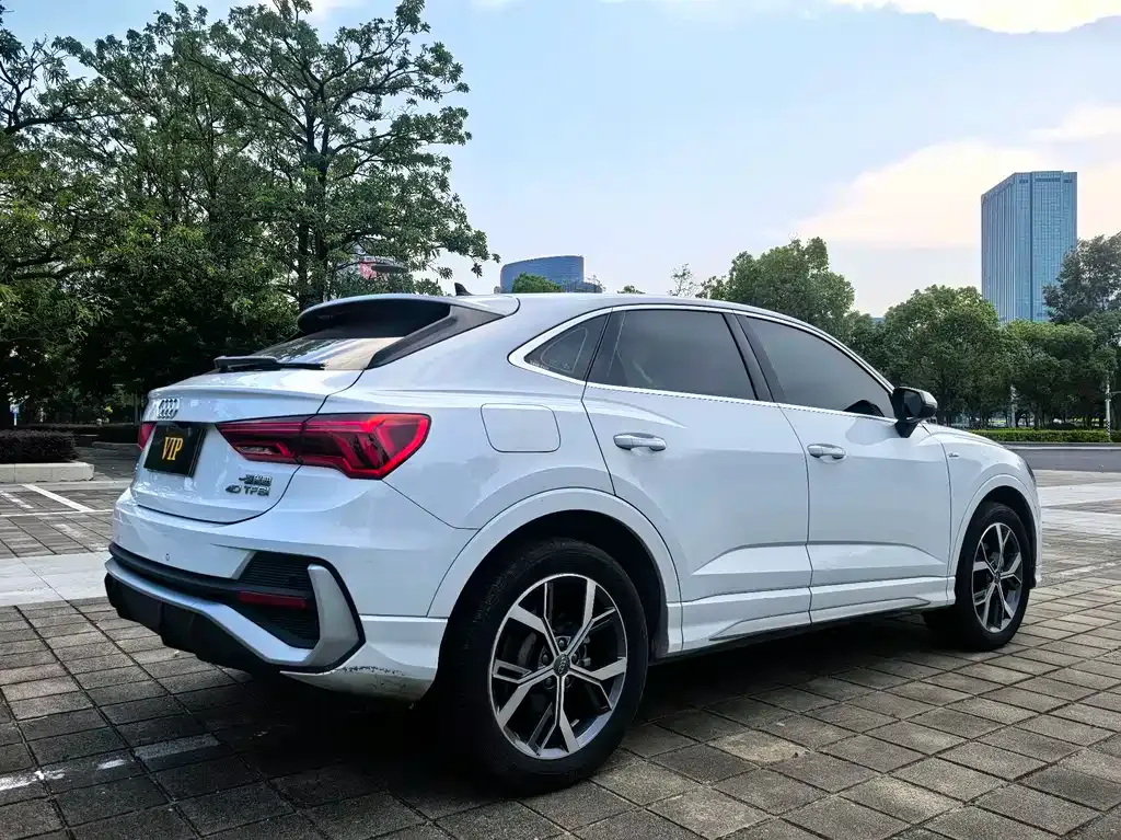 Audi Q3 Sportback 2021 из CN, фото 2