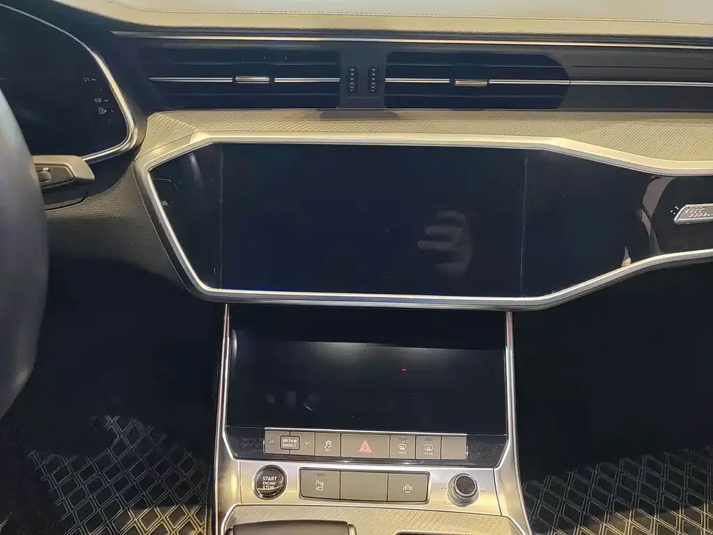 Audi A7 2021 из CN, фото 2