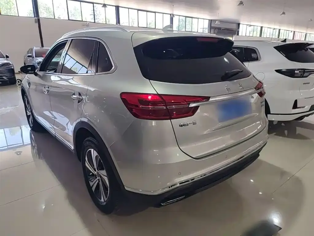 Hongqi HS5 — фото 10