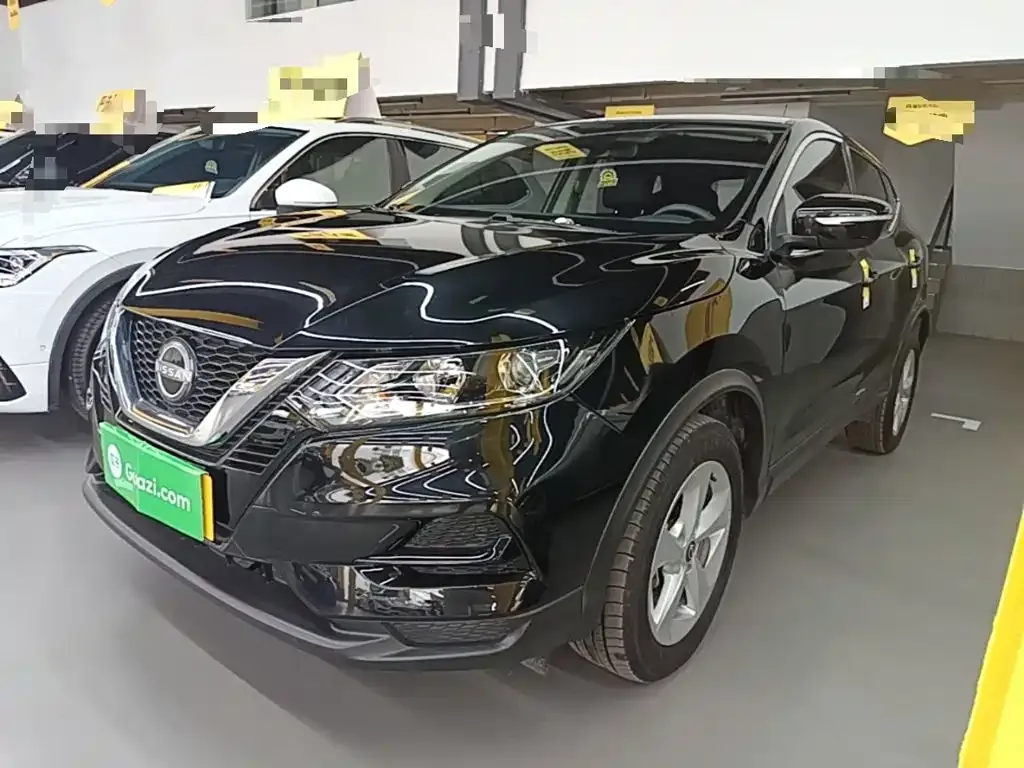 Nissan Qashqai — фото 1
